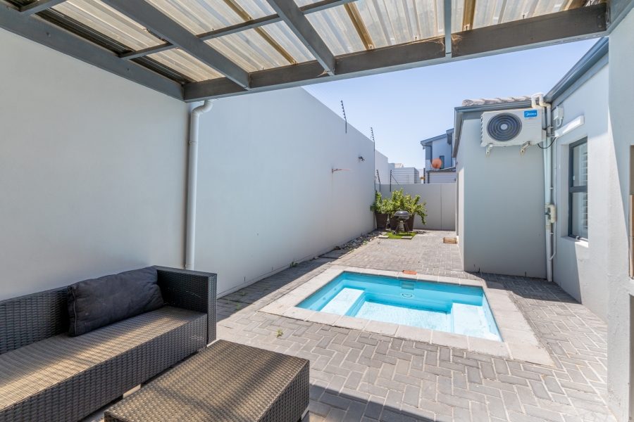 3 Bedroom Property for Sale in Sandown Western Cape